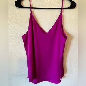 NWT Express fuchsia Top (M)